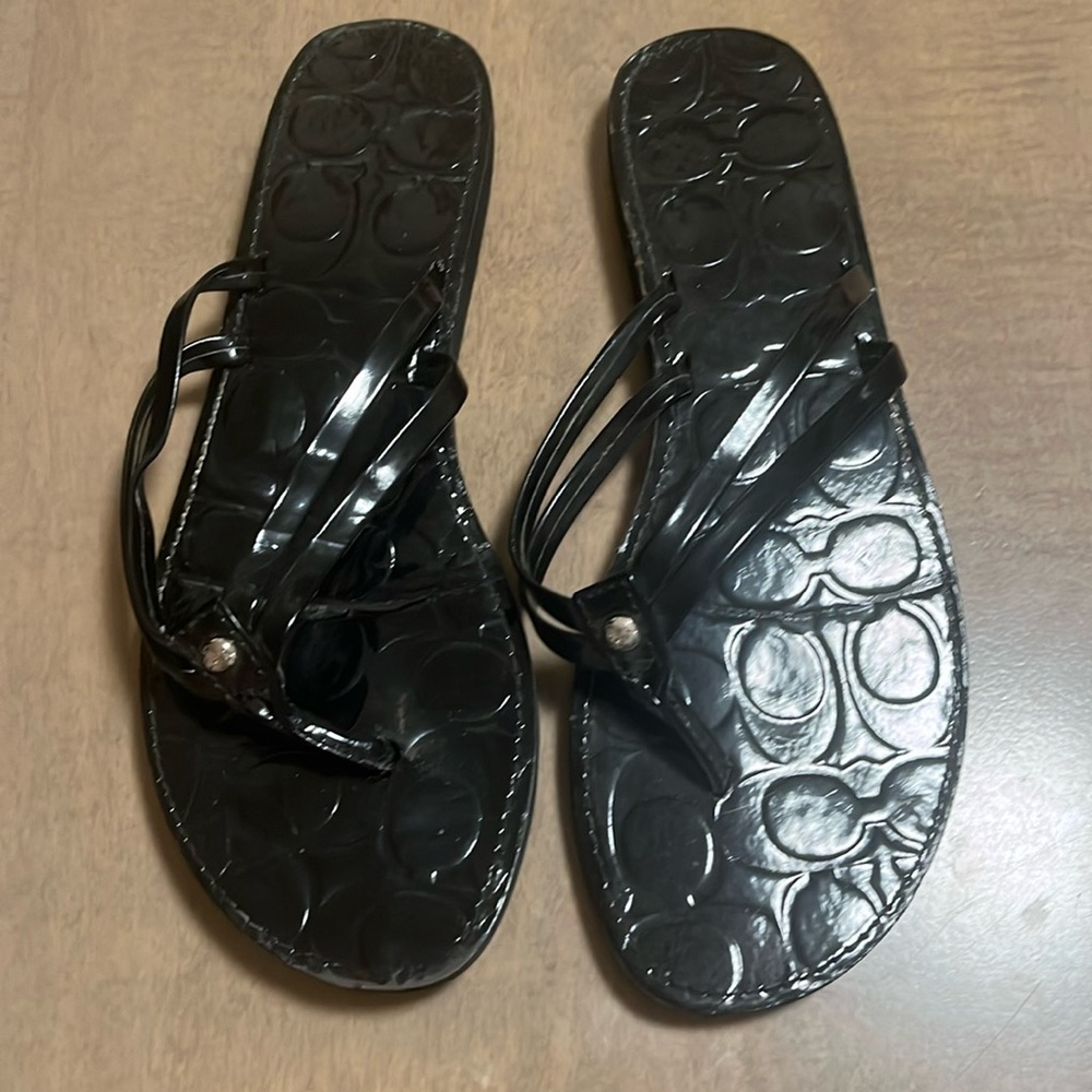 Coach flip flops